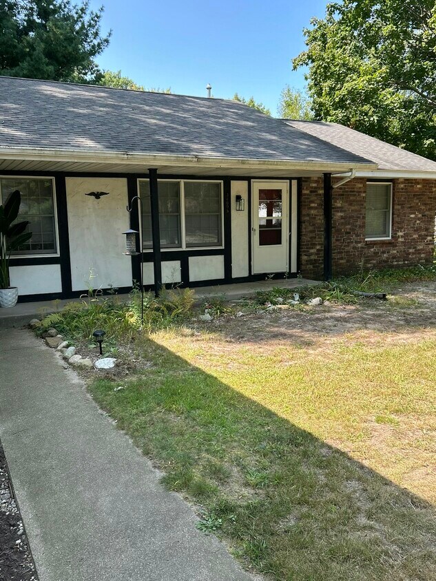 Primary Photo - 34093 Vauxhill Dr