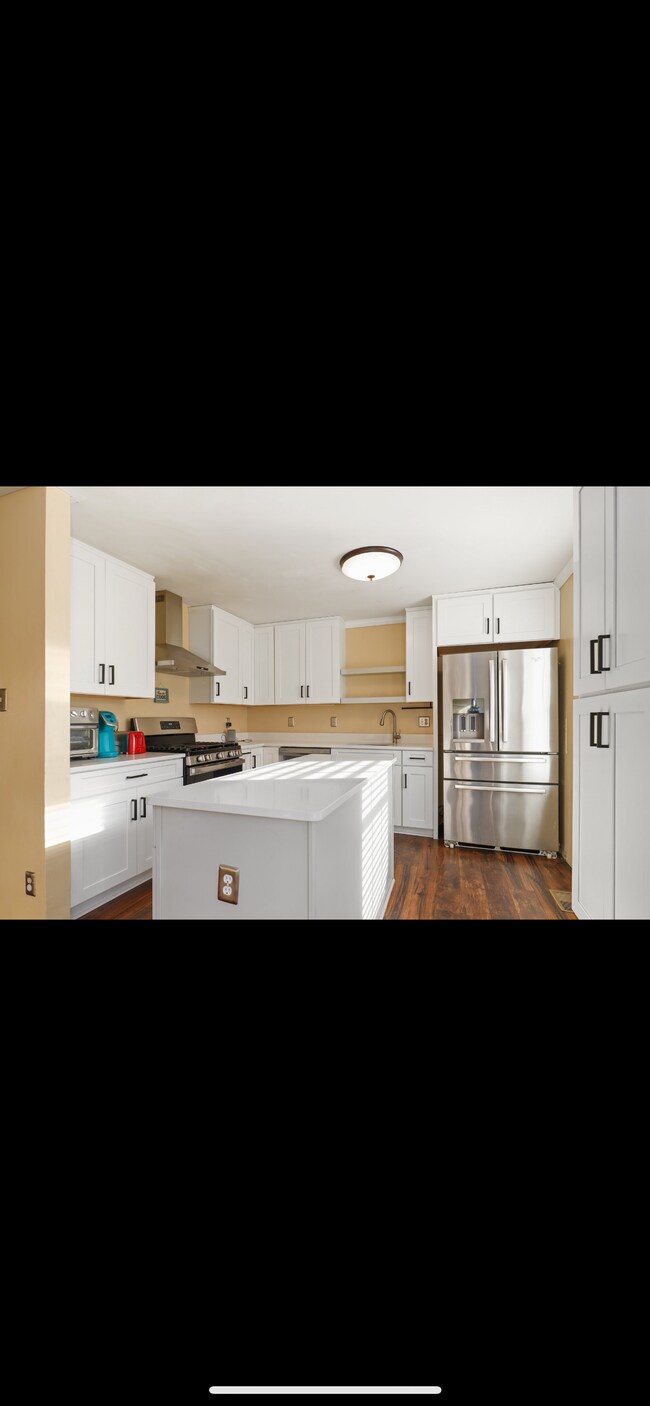 Foto del edificio - 507 Stafford Glen Ct