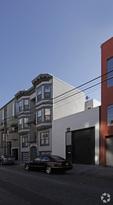 Building Photo - 481-483 Clementina Street