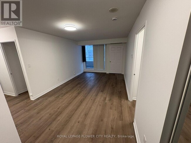 Building Photo - 35 Empress Ave