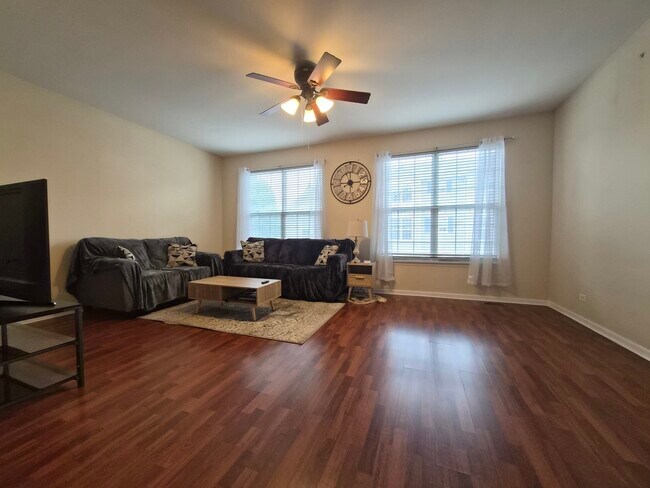 Foto del edificio - 2337 Hudson Cir
