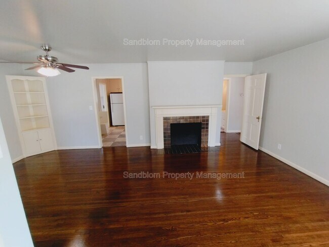 Building Photo - FOR LEASE | Tulsa | $1000 Rent | 2 Bed, 1 ...