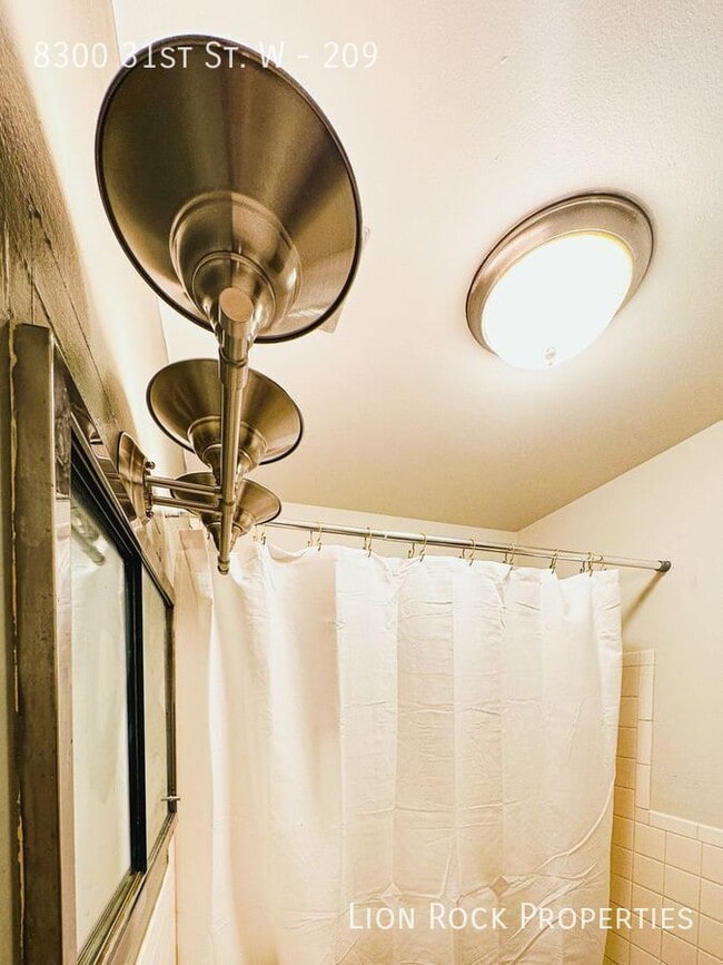 Building Photo - 8300 W 31st St