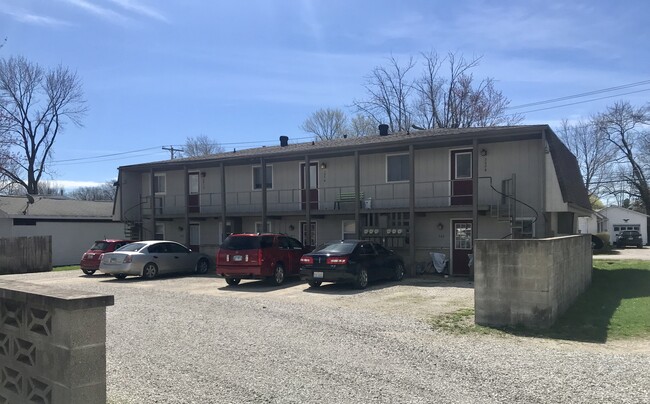 Building Photo - 305 E Highland Ave