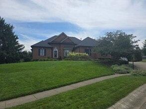Building Photo - 2595 Yorktown Ct
