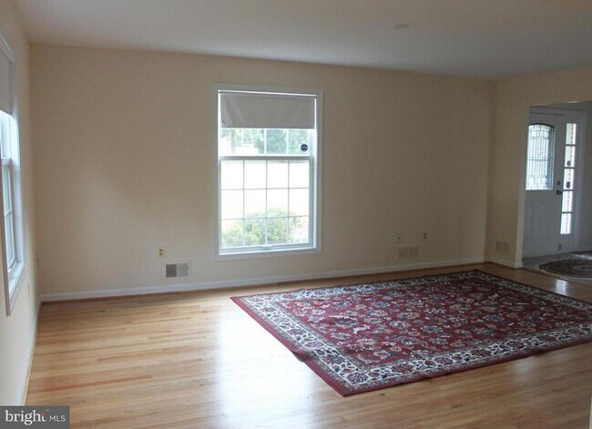 Foto del edificio - 6210 Cottonwood St