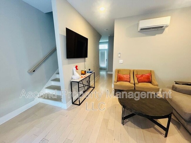 Photo - 3155 St Elmo Ave Apartment