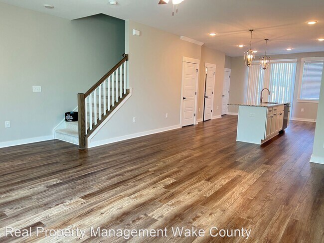 Building Photo - 3 br, 2.5 bath House - 445 Rally Point Place