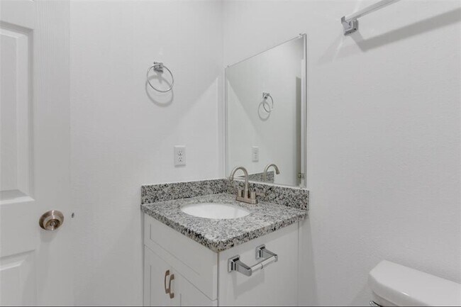 Foto del edificio - 8124 Sterlingshire St