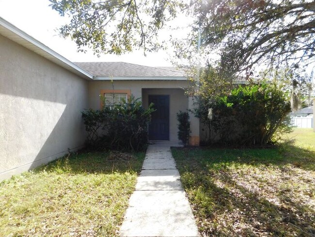 Building Photo - Single Family Home in Poinciana