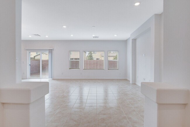 Building Photo - 7821 Tomsburgh Ln