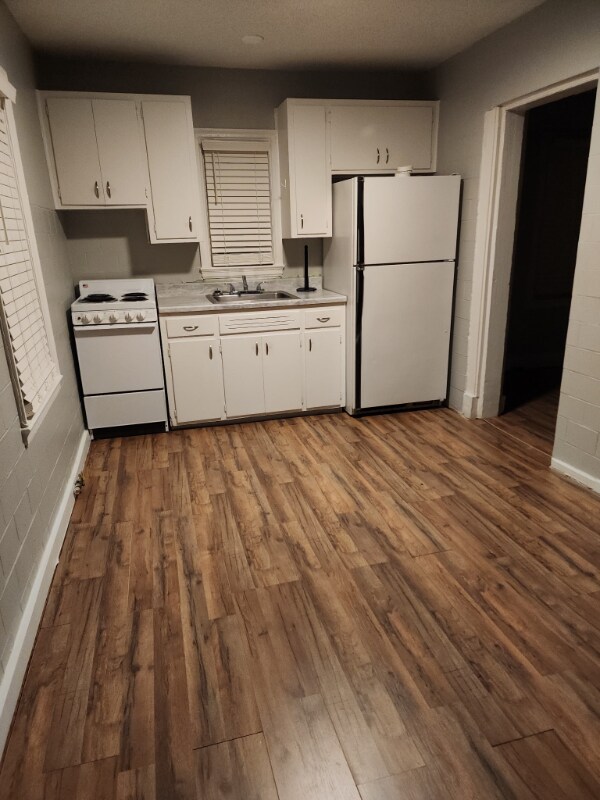 Building Photo - 5319 S Dixie Hwy