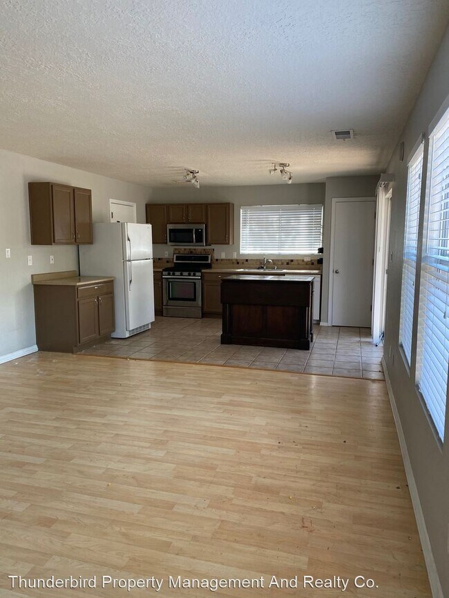Foto del edificio - 3 br, 2.5 bath House - 6505 Sonrisa Place NE