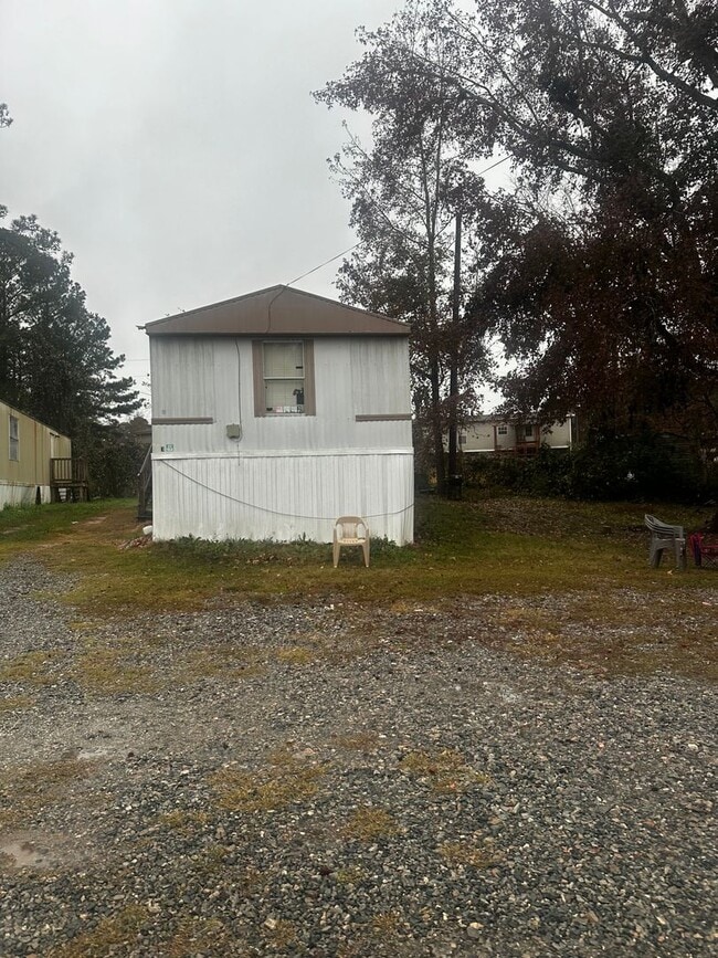 Building Photo - 2631 Irwinton Rd