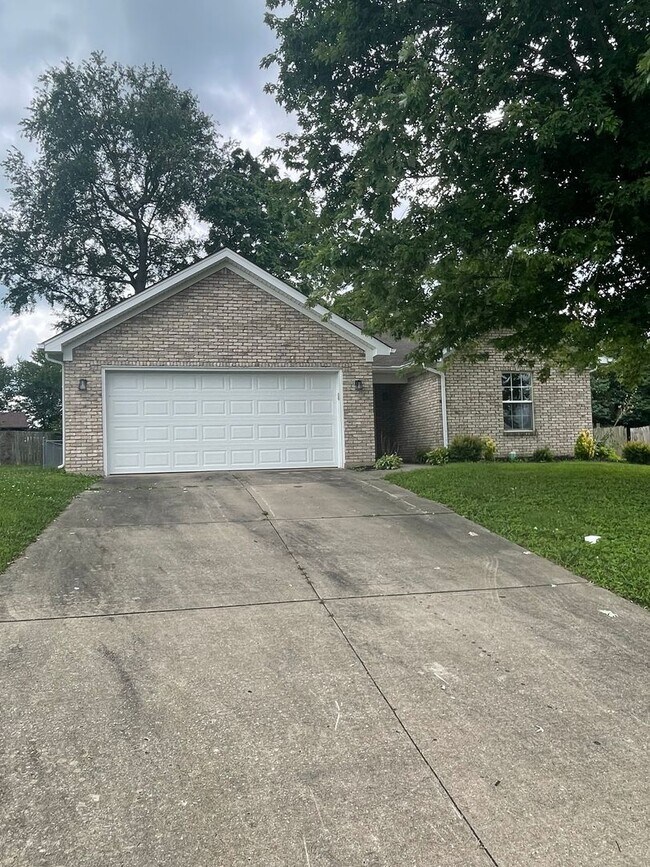 Building Photo - Nice ranch home
