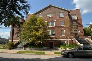 Building Photo - 215 W Norma St