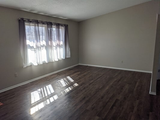 Foto del edificio - 2105 49 1/2 Ln NW