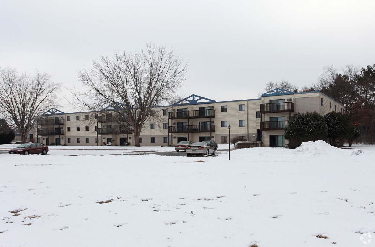 Primary Photo - Tantara Apartments