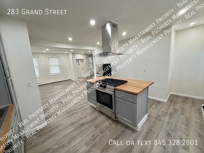 Foto del edificio - 283 Grand St