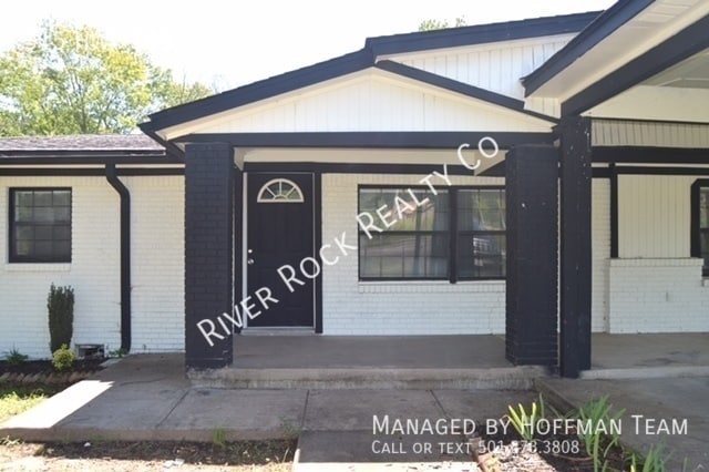 Building Photo - 315 AR-365