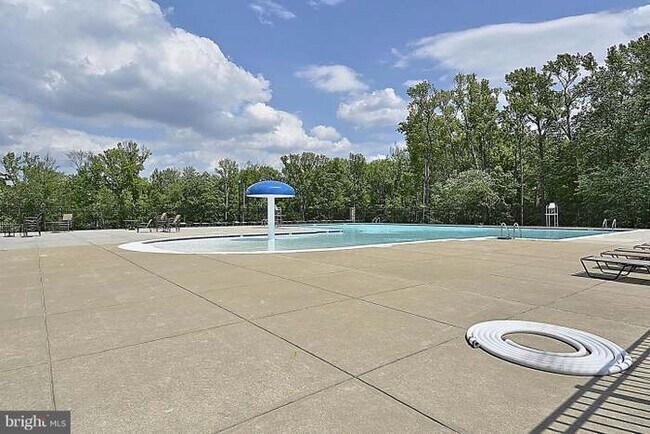 Piscina - 7259 Fair Oak Dr