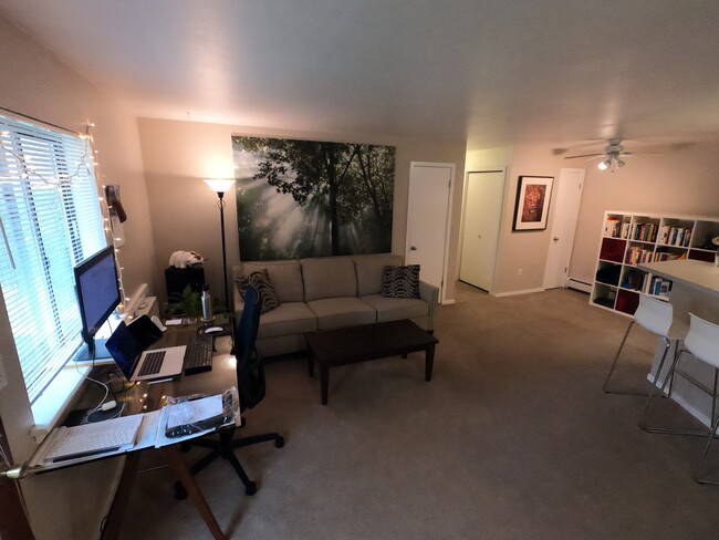 Living Room - 2800 Kalmia Ave