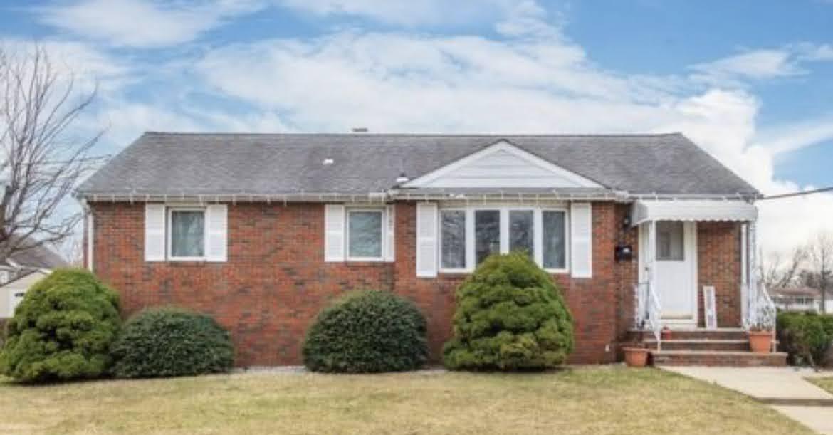 Front of Home - 82 S 16th Ave