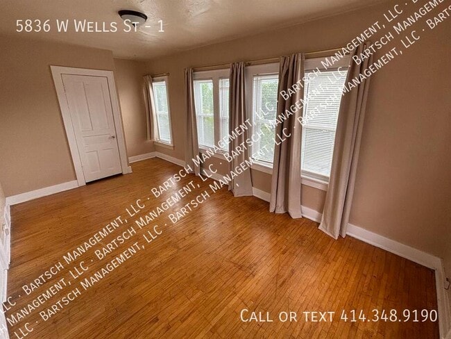 Building Photo - 5836 W Wells St