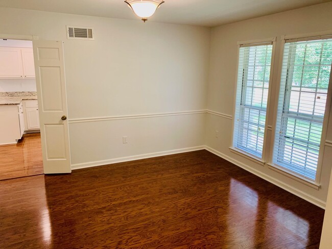 Foto del edificio - 1831 Boulinwood Ln