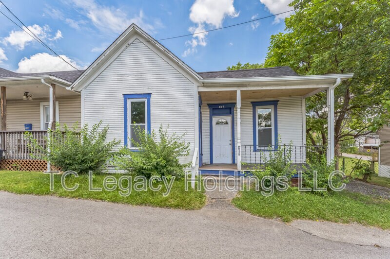 Foto principal - 907 Floral Ave