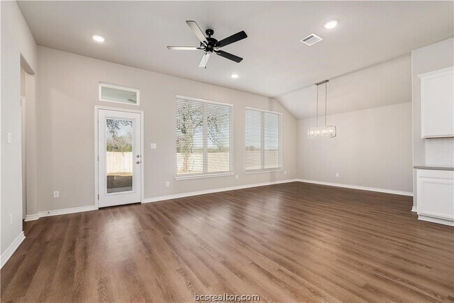 Foto del edificio - 3433 Utah Ct