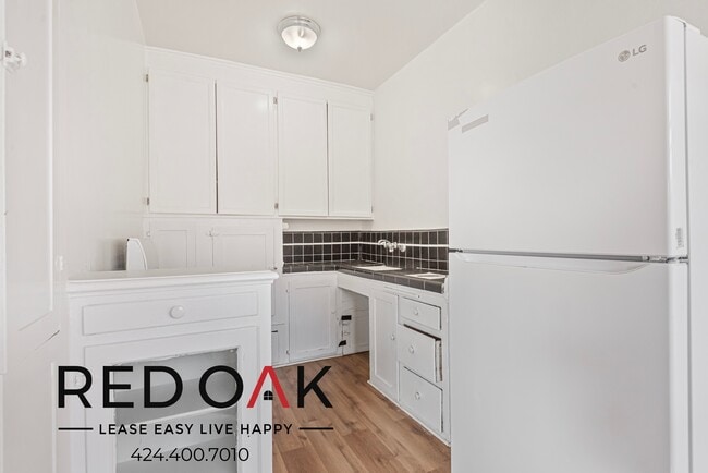 Foto del edificio - 516 S St Andrews Pl