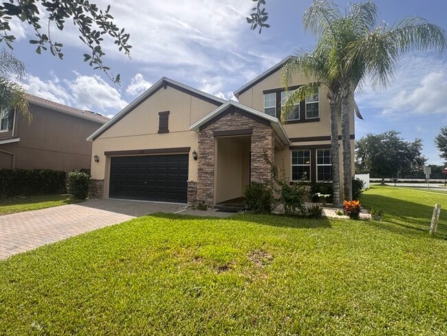 Building Photo - 4 Bedroom/3 Bathroom Enclave at Terra Bella