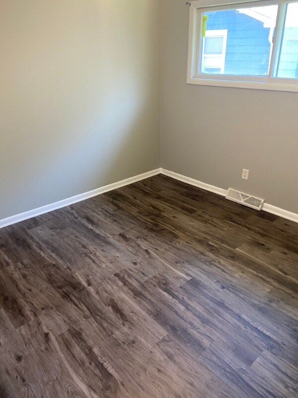 Foto del edificio - 7550 Catalpa Ave