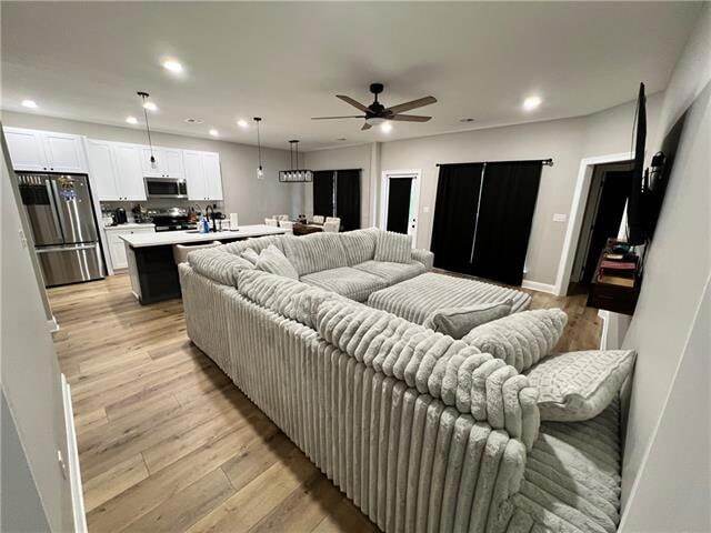 Foto del edificio - 40773 Hayes Rd