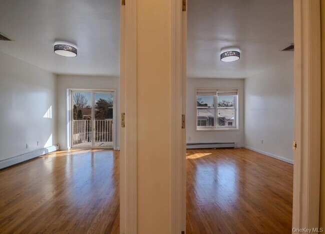 Foto del edificio - 250-16 41st Rd