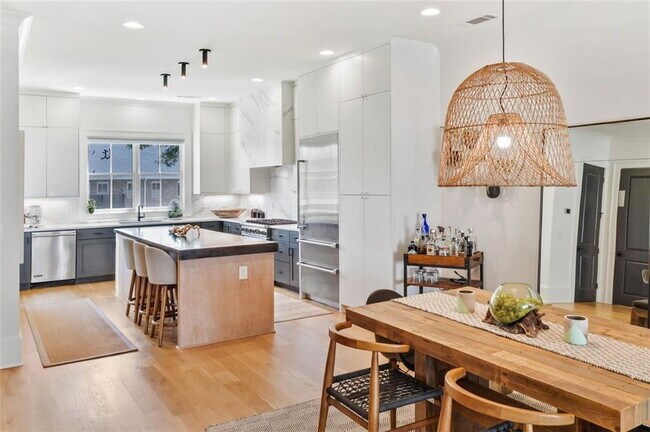Foto del edificio - Prime Residence with fabulous amenities in the heart of Buckhead