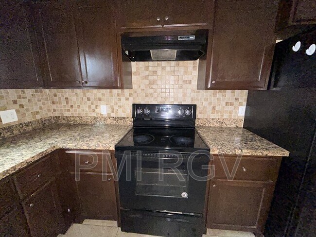 Foto del edificio - 2601 E Garfield Ave