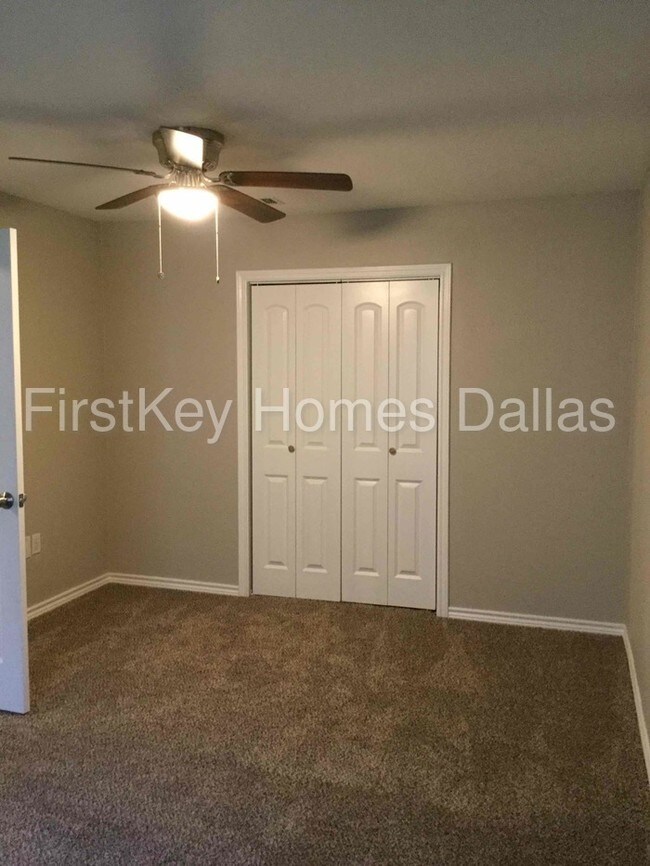 Building Photo - 4123 Vanette Ln