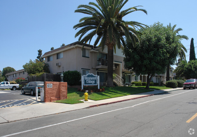 Foto del edificio - Westwood Village