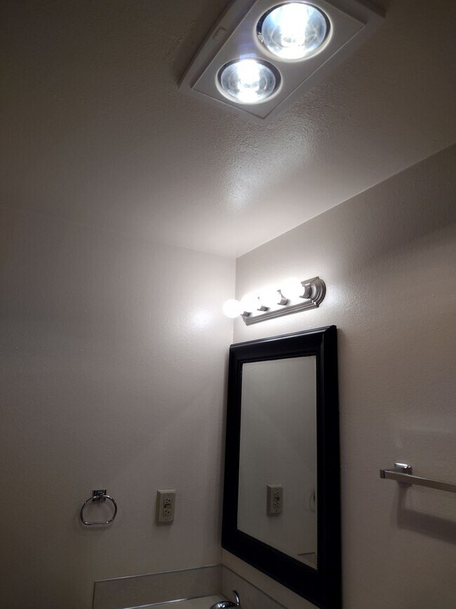 Foto del edificio - 1 bed room 1 bath in Beautiful South Eugene