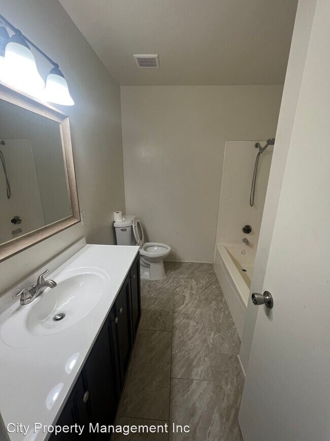 Foto del edificio - 2 br, 1.5 bath House - 171 Espanas Gln,