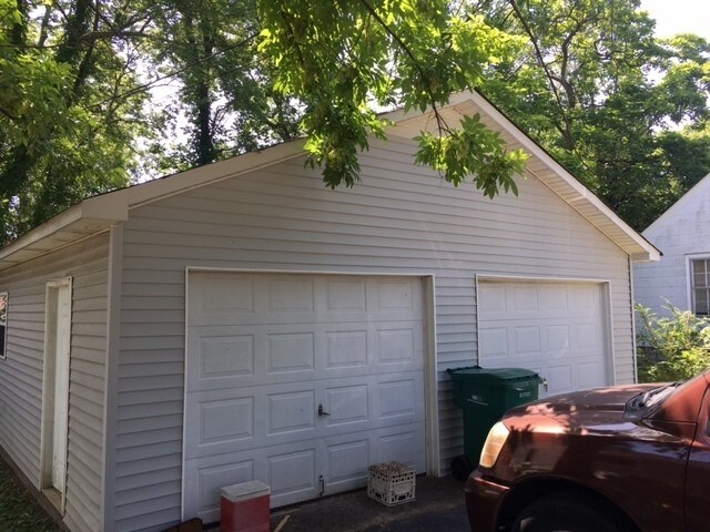 Building Photo - Large House with Big Garage!
