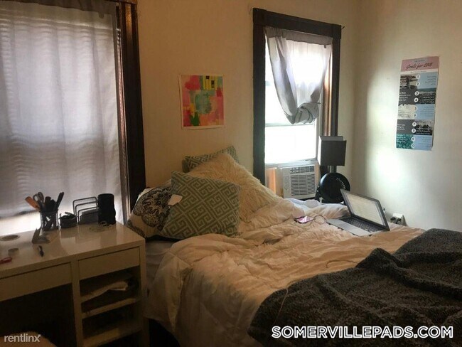 Foto del edificio - 195 College Ave