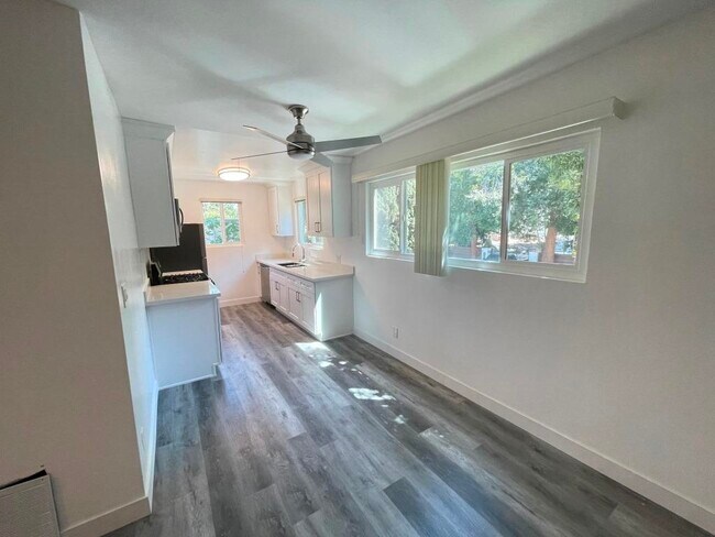 Foto del edificio - 10943 Fruitland Dr