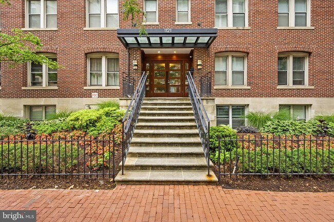 Foto del edificio - 1121 24th St NW