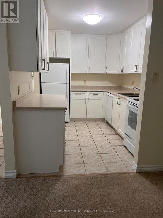 Building Photo - 141 Edgehill Dr