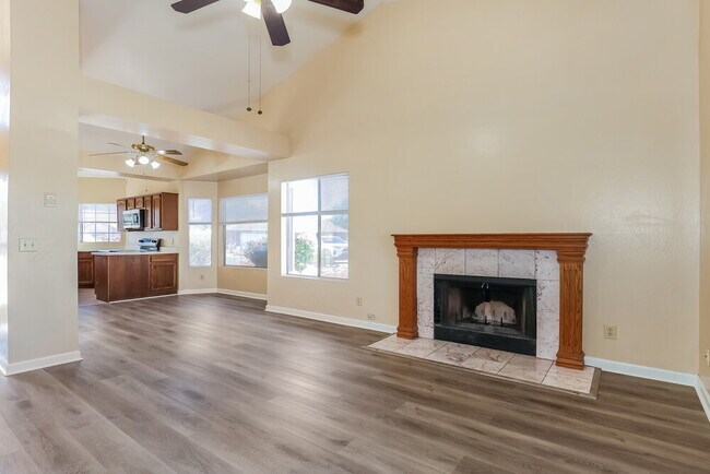 Foto del edificio - 6232 W Laredo St