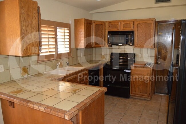 Building Photo - 5242 W Fallen Leaf Ln