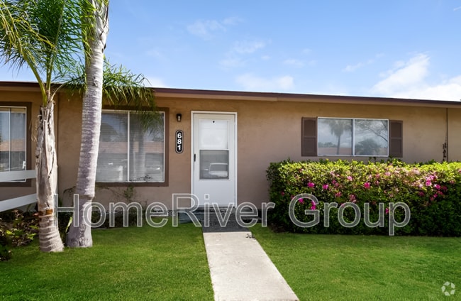 Building Photo - 681 W Rosewood Ln
